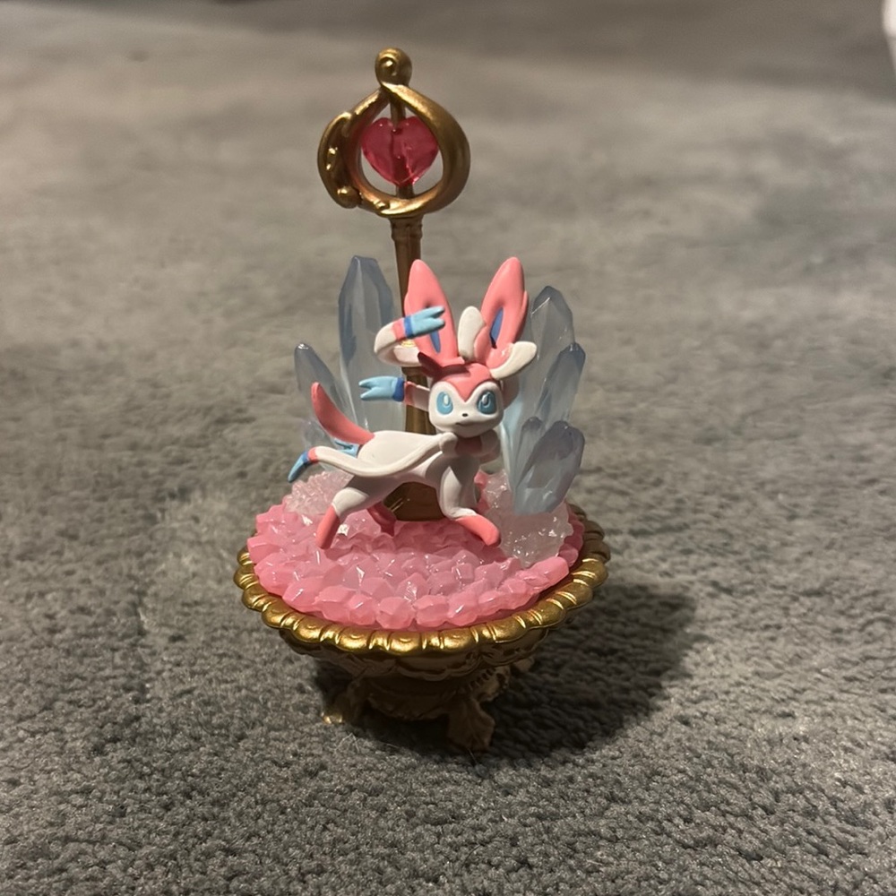 Sylveon Blind Box Pokemon Crystal Display Figurine